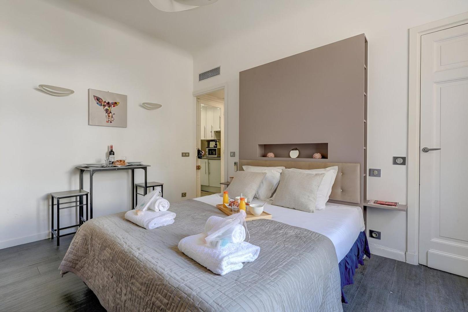 Appartement 376 Crillon - Superbe A *
