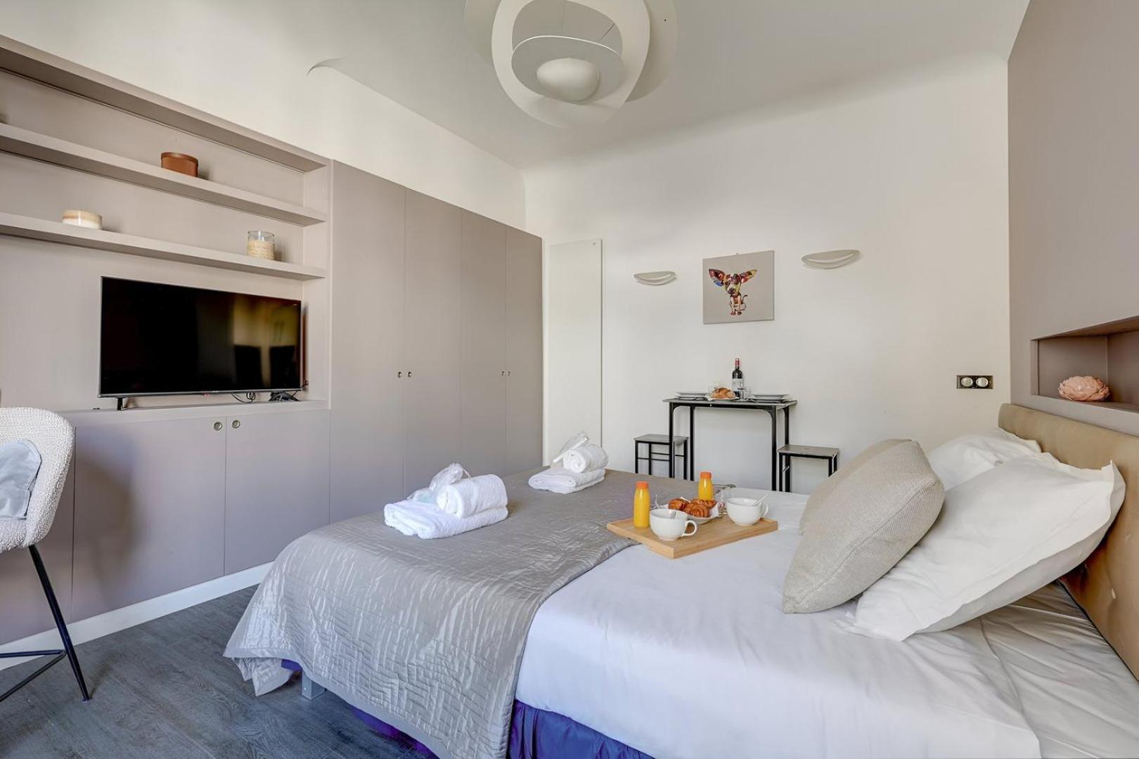 376 Crillon - Superbe A * Parijs